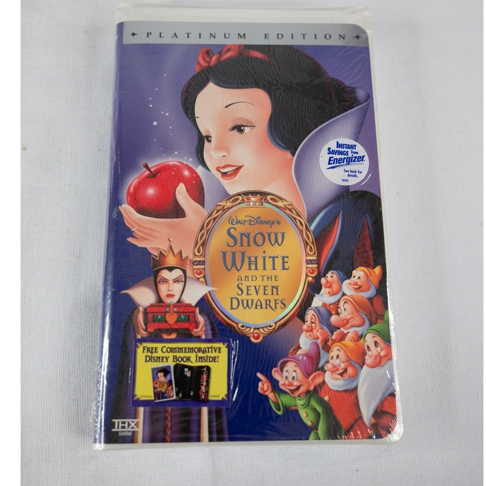 Disney Snow White VHS Platinum Edition New Sealed Commemorative Book kidcore